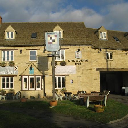The Chequers Inn Cassington 外观 照片