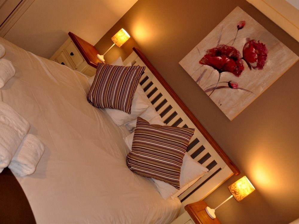 The Chequers Inn Cassington 外观 照片