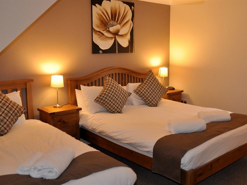 The Chequers Inn Cassington 外观 照片