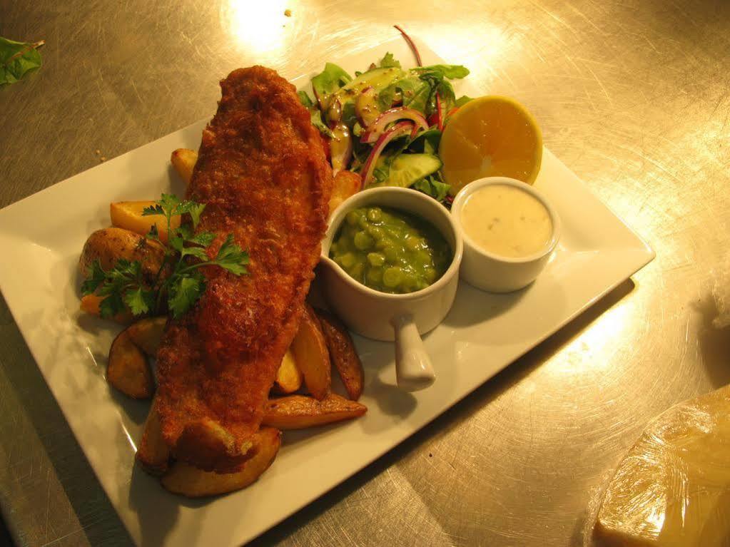 The Chequers Inn Cassington 外观 照片