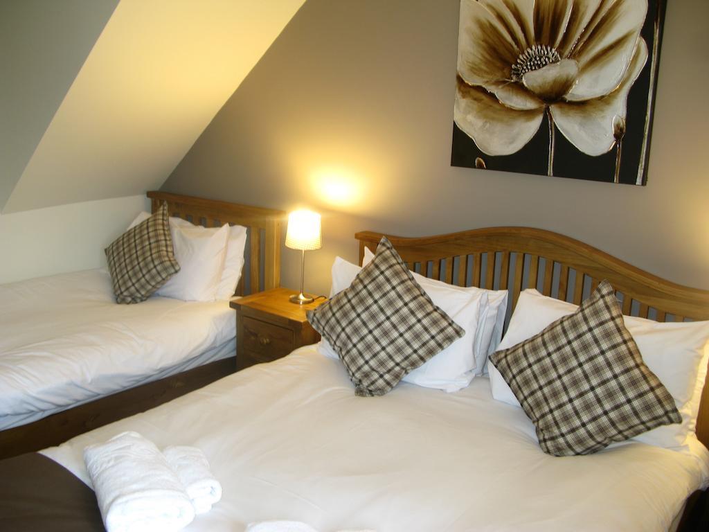 The Chequers Inn Cassington 外观 照片